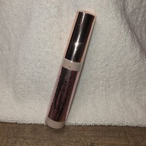 Makeup Revolution Super Size Conceal & Define - Shimmering Rose